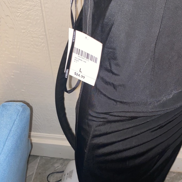 Long no sleeve black fitted dress NWT - Picture 4 of 5